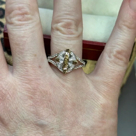 Fantalia Virgin Mary Guadelope gold and silver sterling silver ring - Picture 2 of 9